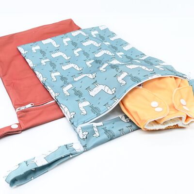2 waterproof zipped storage bags Brick and llama Size M -