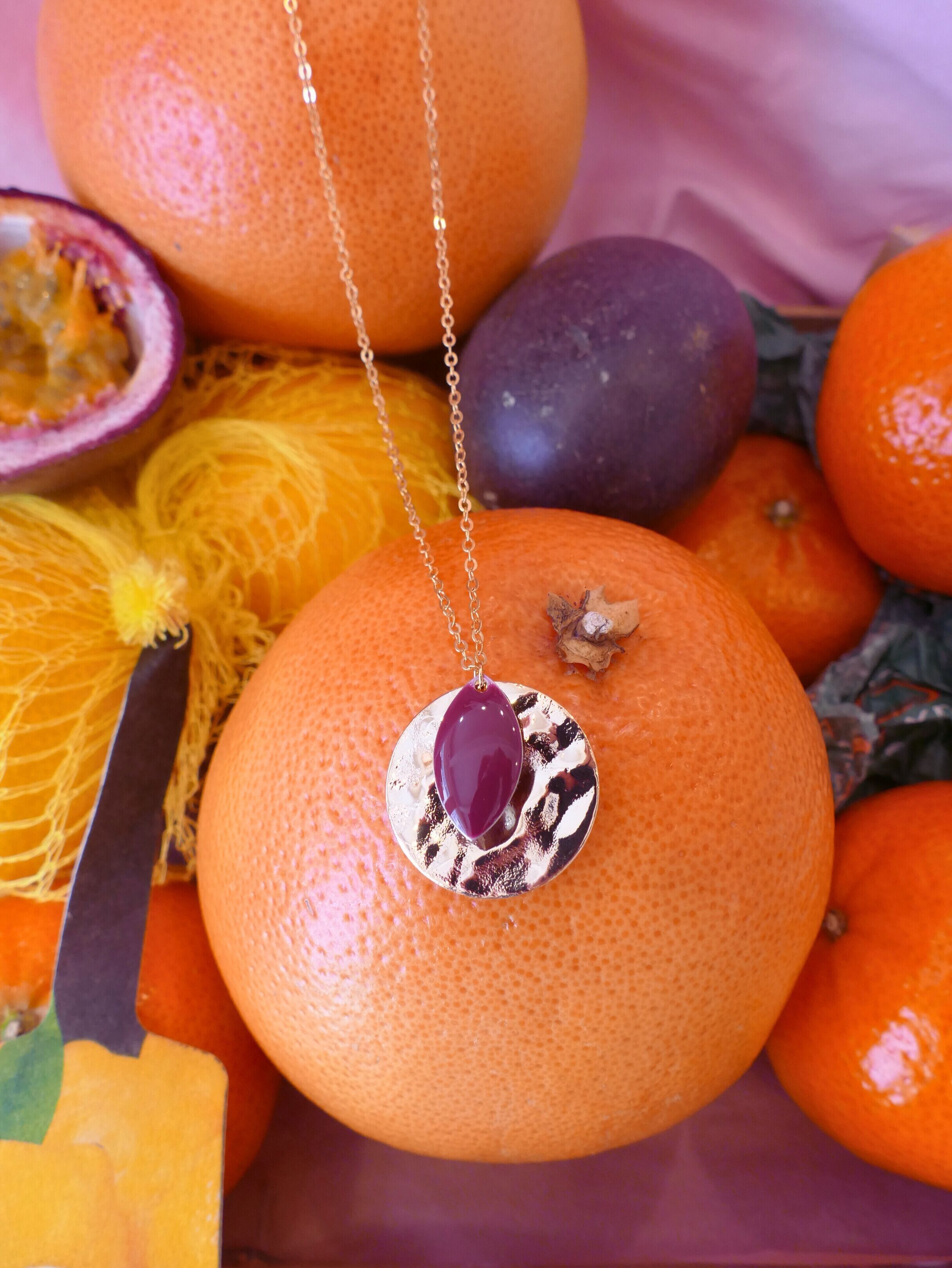 Collana rosa-ciliegia