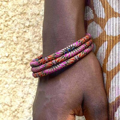 Pulsera esclava dorada de tela japonesa con estampado de flores decorativas