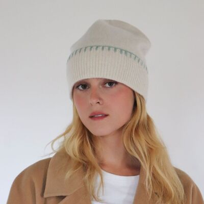 PORTO Cashmere Beanie with Contrast Embroidery