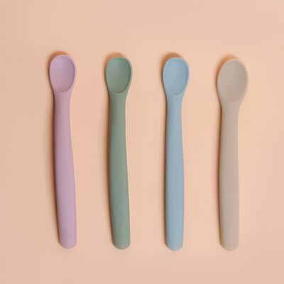 Juego de cucharas de destete flexibles en 3 colores.