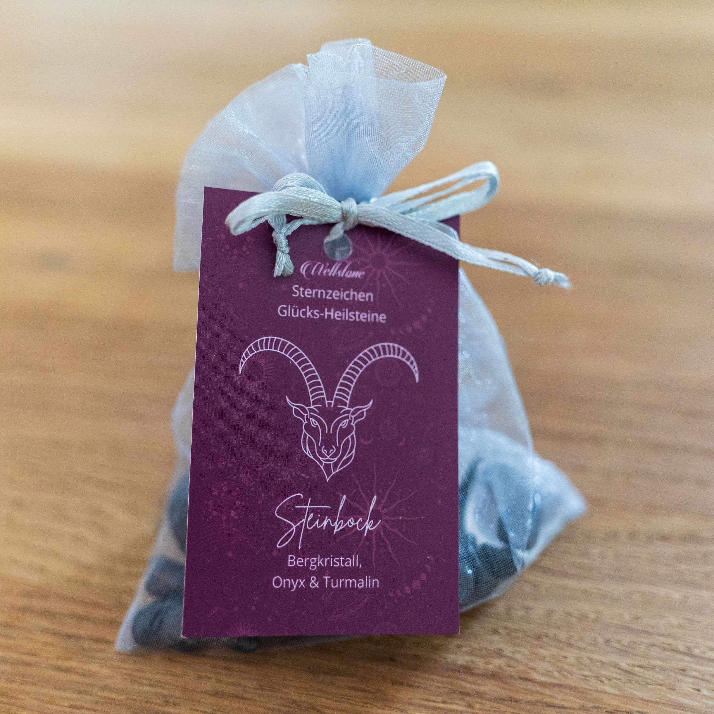 Signe du zodiaque Capricorne pierres porte-bonheur pierres de guérison avec cristal de roche, onyx et tourmaline