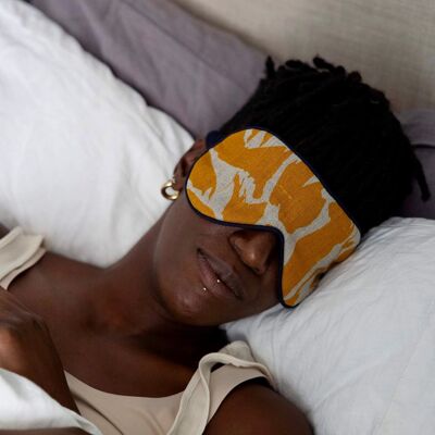 Drowsy Silk Sleep Mask - La Vie En Rouge
