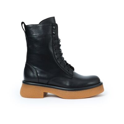 Black lace-up ankle boots for women. Made in Italy. Manufacturer model FD3797