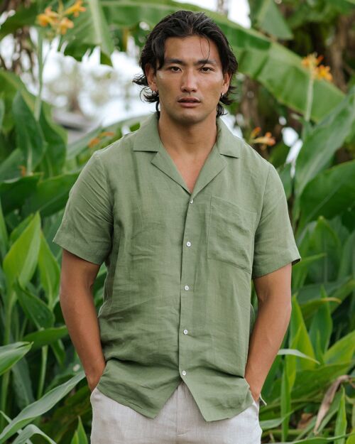 Short-sleeved breezy men's linen shirt HAWI in Forest green