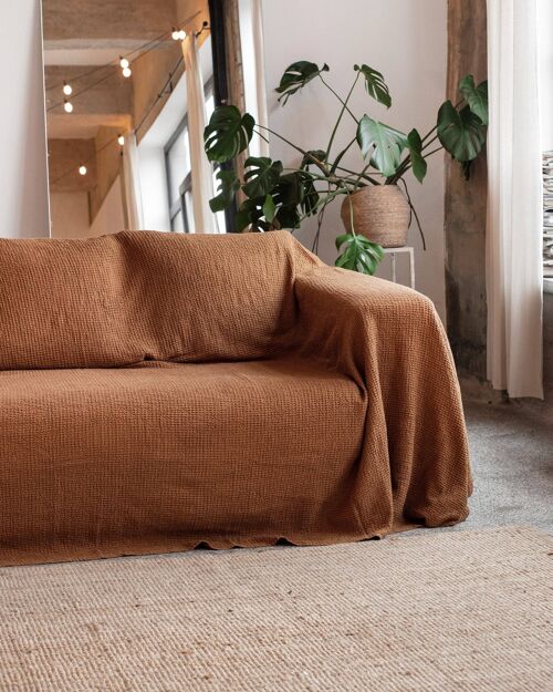 Waffle linen couch cover in Cinnamon