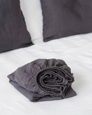 Drap-housse gris anthracite 1