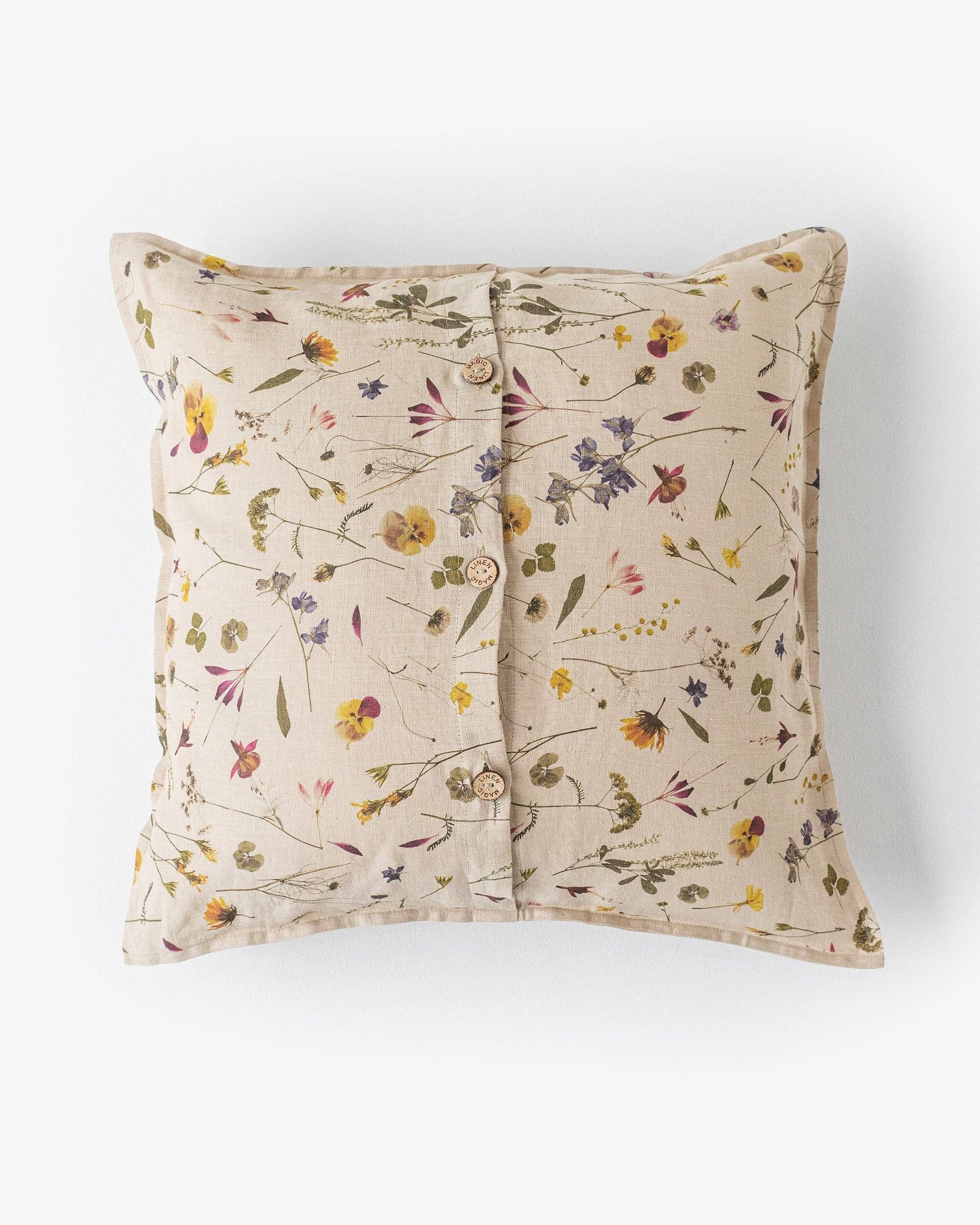 Buy wholesale Pillow cover with buttons in Botanical print