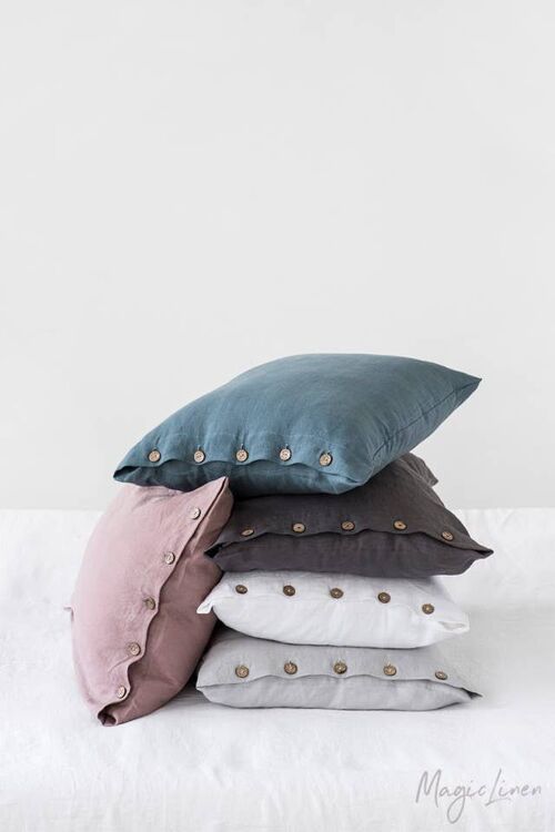 Linen pillowcase with buttons in various colors