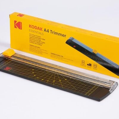 Plastificatrice KODAK KD-TTA4-5 - Taglierina per carta A4 da 5 fogli da 80 g/m², Larghezza massima in ingresso: 305 mm, Dimensioni macchina: 355 * 966 * 22 mm