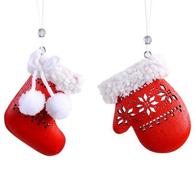 RED PENDANT GLOVE AND SOCK ASSORTMENT 11.5X10CM