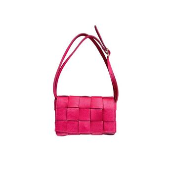 Sac bandoulière en cuir pour femme avec design carré et rabat magnétique 4