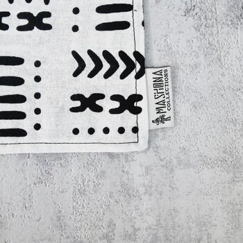 Napperons imprimés inspirés « Bogolan » faits à la main | Sets de table lavables à imprimé africain 2