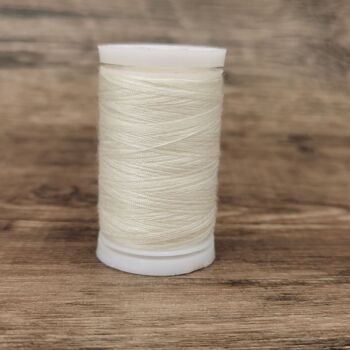 FIL CRÈME (200 mètres), fil polyester en crème, fil multi-usage en crème, bobine de fil crème, fil à broder en crème 2
