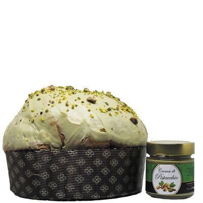 Artisanal pistachio panettone of high quality patisserie 1000 g with spreadable cream