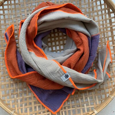 Schal aus Baumwollmusselin / großes dreifarbiges Tuch mit leuchtendem Kontrastgarn „LUCA”