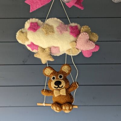 Schwebendes Teddy-Filz-Kinderzimmer-Mobile