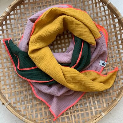 Schal aus Baumwollmusselin / großes dreifarbiges Tuch mit leuchtendem Kontrastgarn „LILLI”