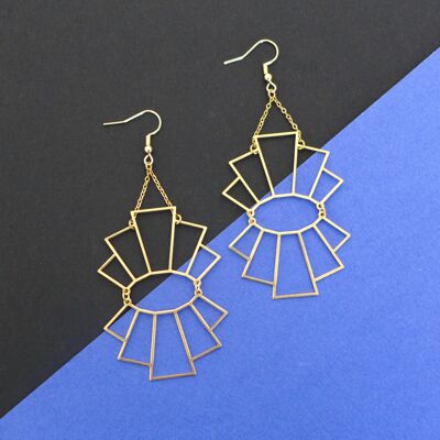Pendientes grandes con diseño de abanico dorado Art Déco