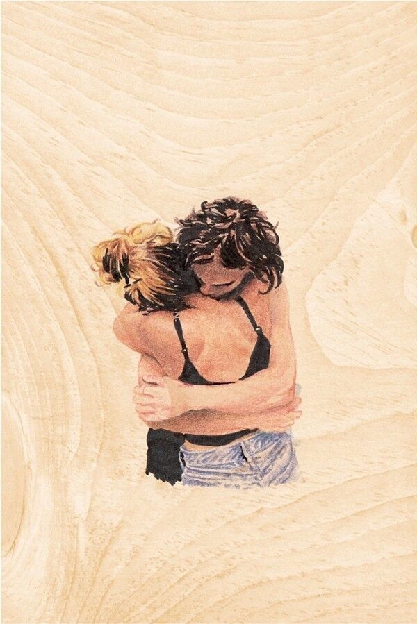 Postal de madera- ocio el abrazo