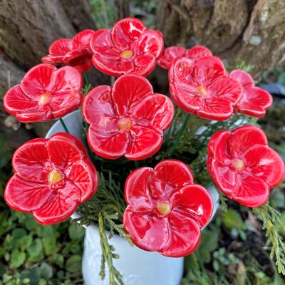 Flores de cerezo de flor de cerámica roja, estaca de planta