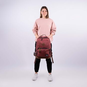 Walker by Schneiders Lifestyle Rucksack Pure Eco Rust, 30 x 46 x 20 cm, Fassungsvermögen: 29L, Laptop-Fach, Rücken-Polsterung, gerollter Reißverschluss-Öffnung, Tragegriff, wasserabweisend, Rucksack für Schule, Uni, Büro und Freizeit 2