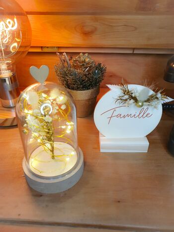 Décoration boule de Noël en bois à poser personnalisable avec fleurs séchées pour décorer table de fin d'année sapin cheminée 4