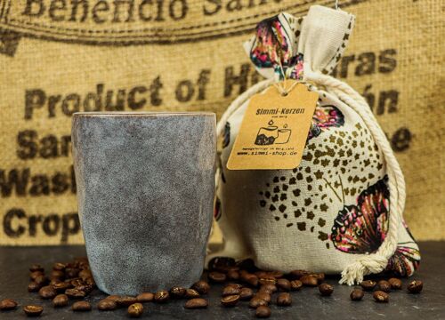 Knisterkerze-Duftkerze handgefertigt aus natürlichen Rapswachs Duftnote Kaffeetraum im Steingutbecher