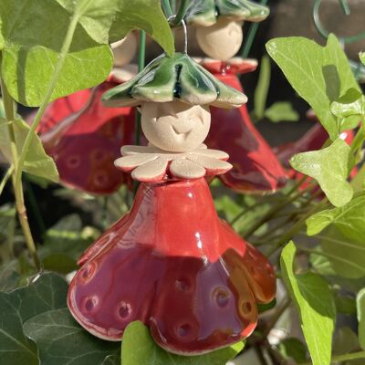 Hängende Miss Strawberry aus Keramik, Pflanzenstecker