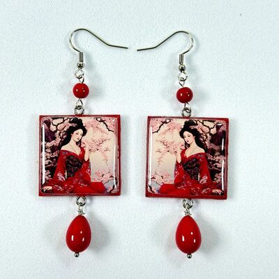 Boucles d'oreilles bois et résine - Carré Geisha rouge et noir