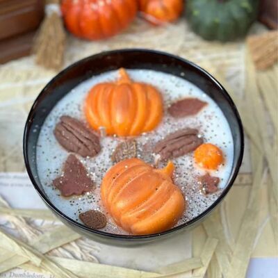 Pumpkin bowl candle