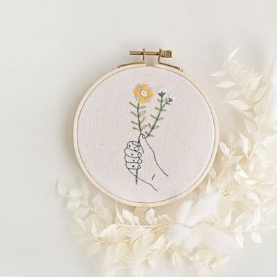 Flower embroidery kit