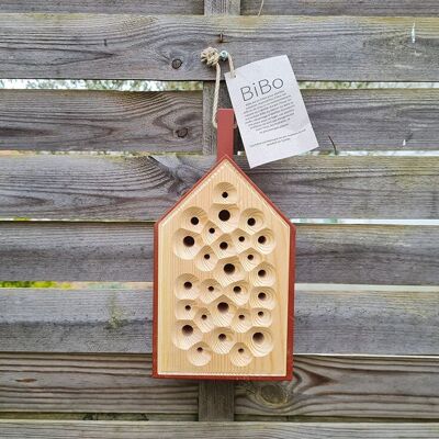 Shelter for solitary bees - red
