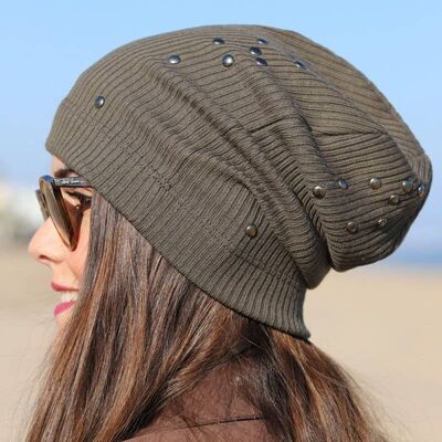 302 Trendy Beanie Hats - Matching antique studs all around