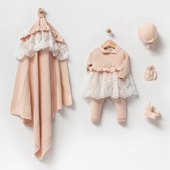 Ensemble de robe nouveau-né bio avec détails en dentelle 5 pièces 3