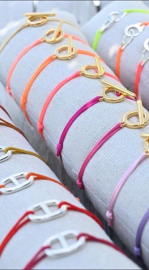 Set of 10 spring color bracelets, charm of your choice