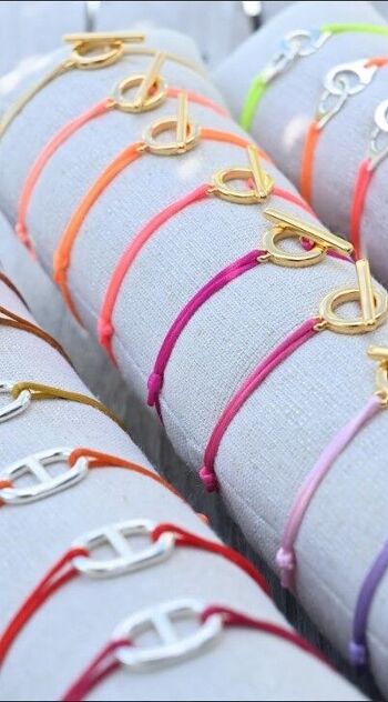 Set of 10 spring color bracelets, charm of your choice 1