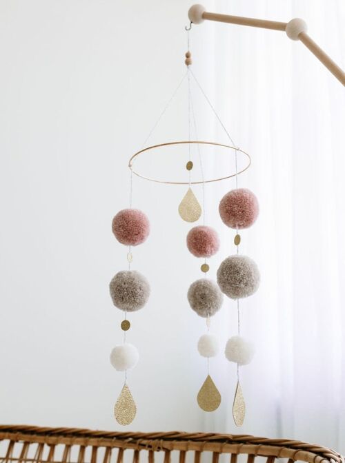 Pom-pom crib mobile, Teardrop