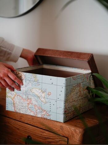 Boîte décorative en similicuir et tissu carte du monde 2