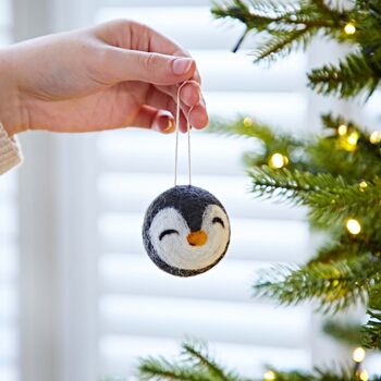 Décoration de Noël en boule d'animaux en feutre 4