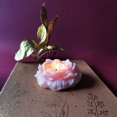 Decorative candle Vegetable rose 67g