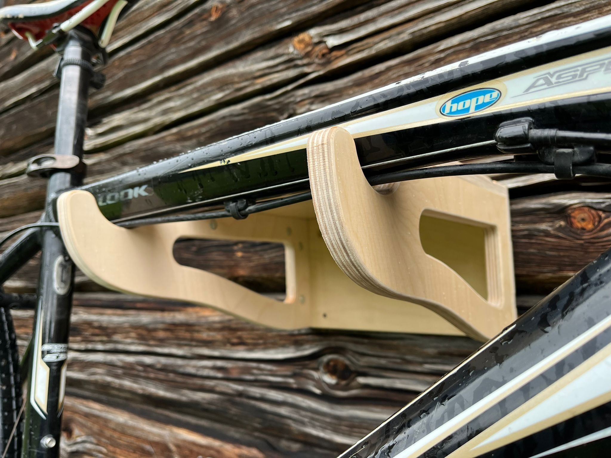 Portabiciclette in compensato per montaggio a parete per biciclette