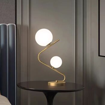 Lampe à Poser Sphera en Aluminium Doré Or : Design Élégant, Éclairage LED Économique et Longue Durée 9