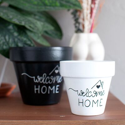 Terrakotta-Übertopf / Blumentopf: Willkommen zu Hause