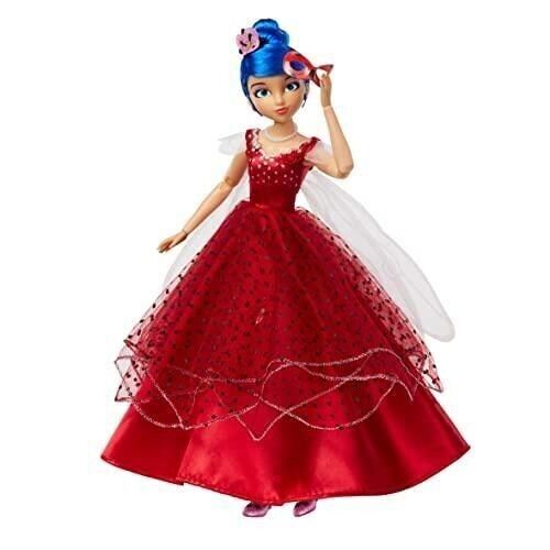 Miraculous Ladybug e Cat Noir Il film Marinette Ball Dress Fashion Doll | Miracolosa bambola Marinette 26 cm in abito da ballo con accessori | Parte della gamma di giocattoli Miraculous Ladybug - Rif: P50155