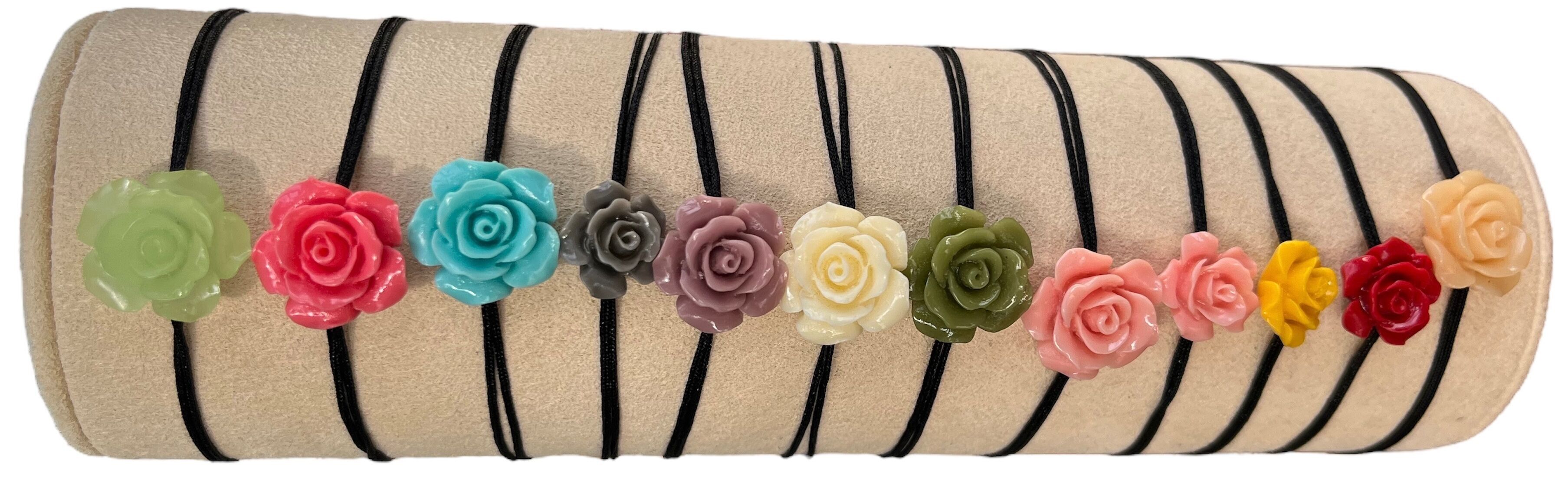 Bracciale in filo nero con rosa