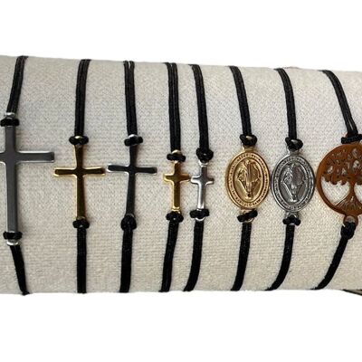 Armband aus schwarzem Faden, Kreuz und Jungfrau