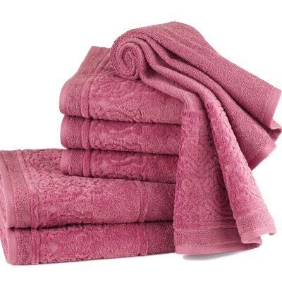 Retro raspberry shower towel
