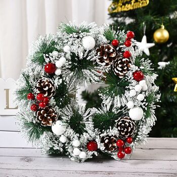 Living and Home Couronne artificielle de Noël floquée de neige de 32 cm avec ornements de Noël classiques 2
