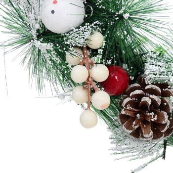 Living and Home Couronne artificielle de Noël floquée de neige de 32 cm avec ornements de Noël classiques 4